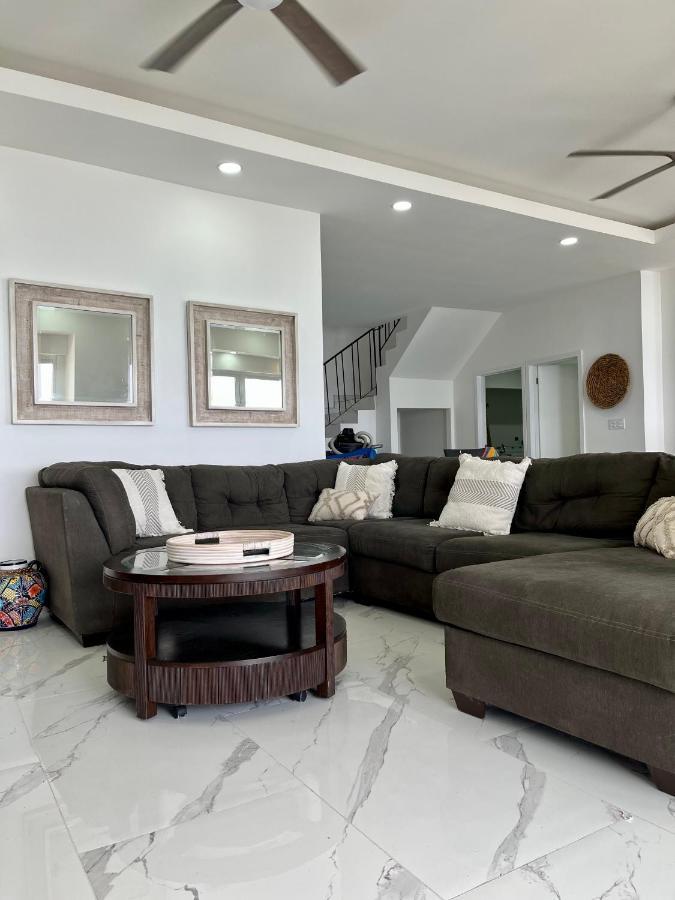 Beachfront 4 Bedroom Penthouse - Pool Steps To Beach & Mins To Downtown 로사리토 외부 사진